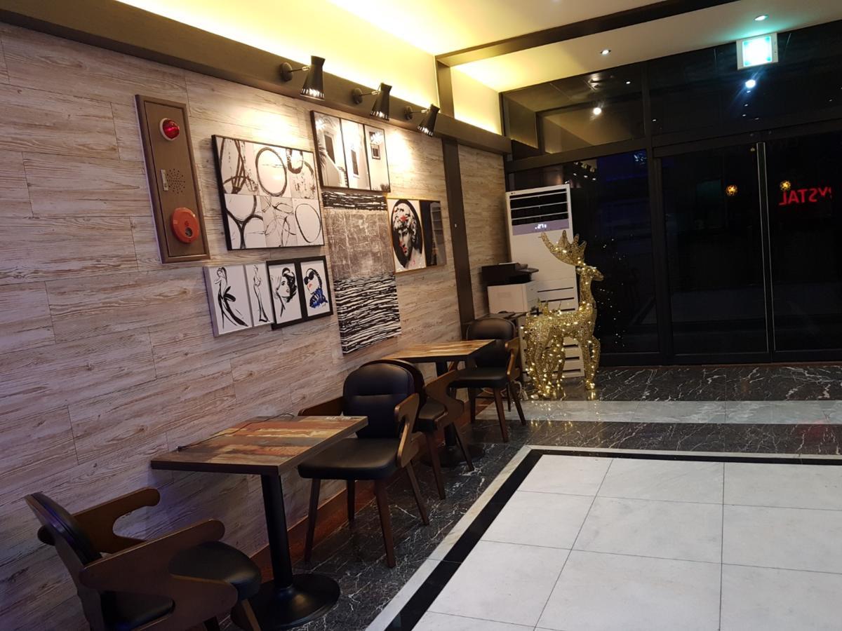 Crystal Motel Gangneung Exterior photo